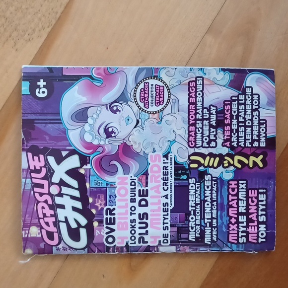 SET of 4 dolls Capsule Chix - Picture 6 of 7